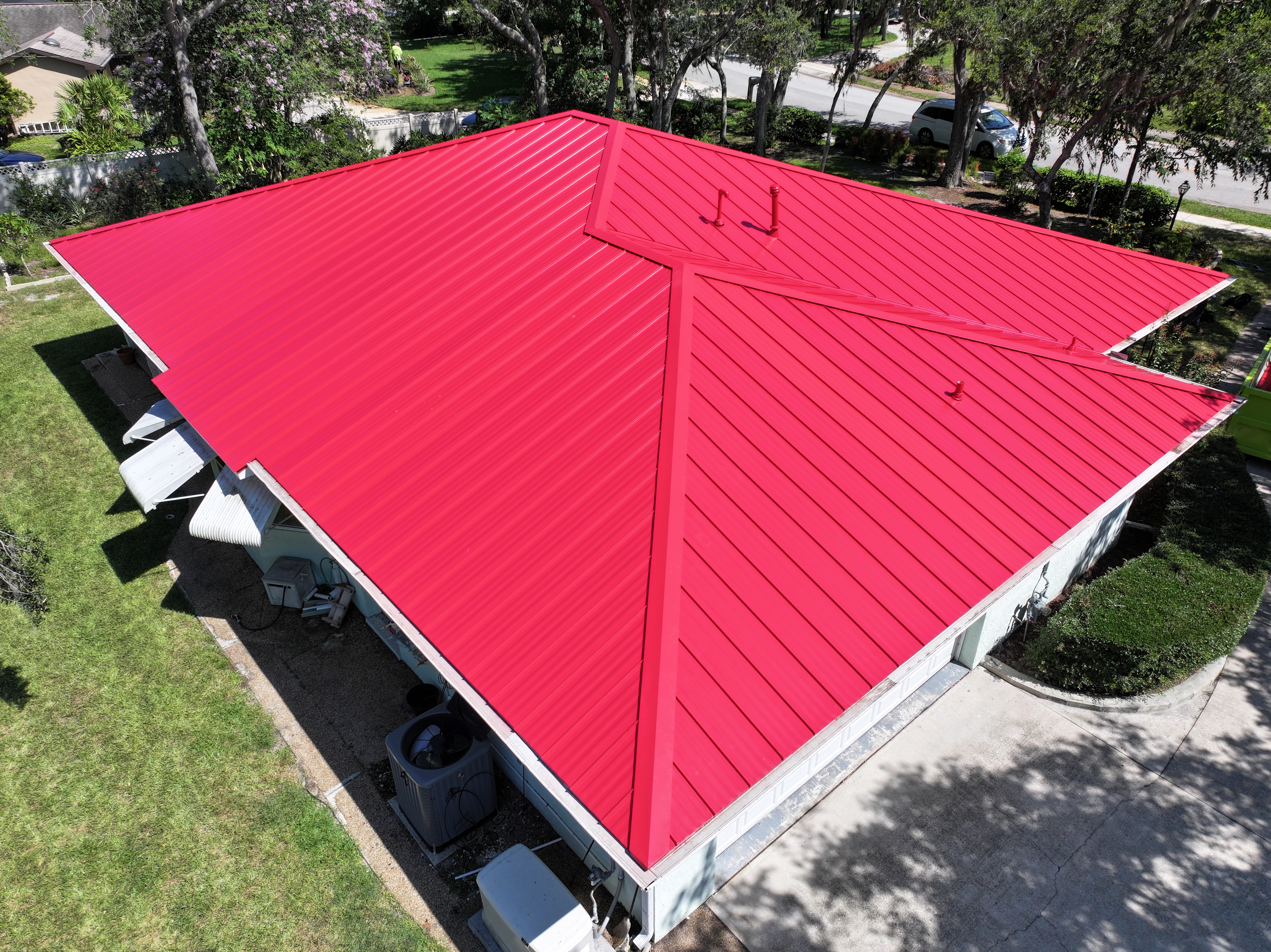 Is a Metal Roof Worth It in Florida? Pros, Cons & Real Costs (2025 Guide)