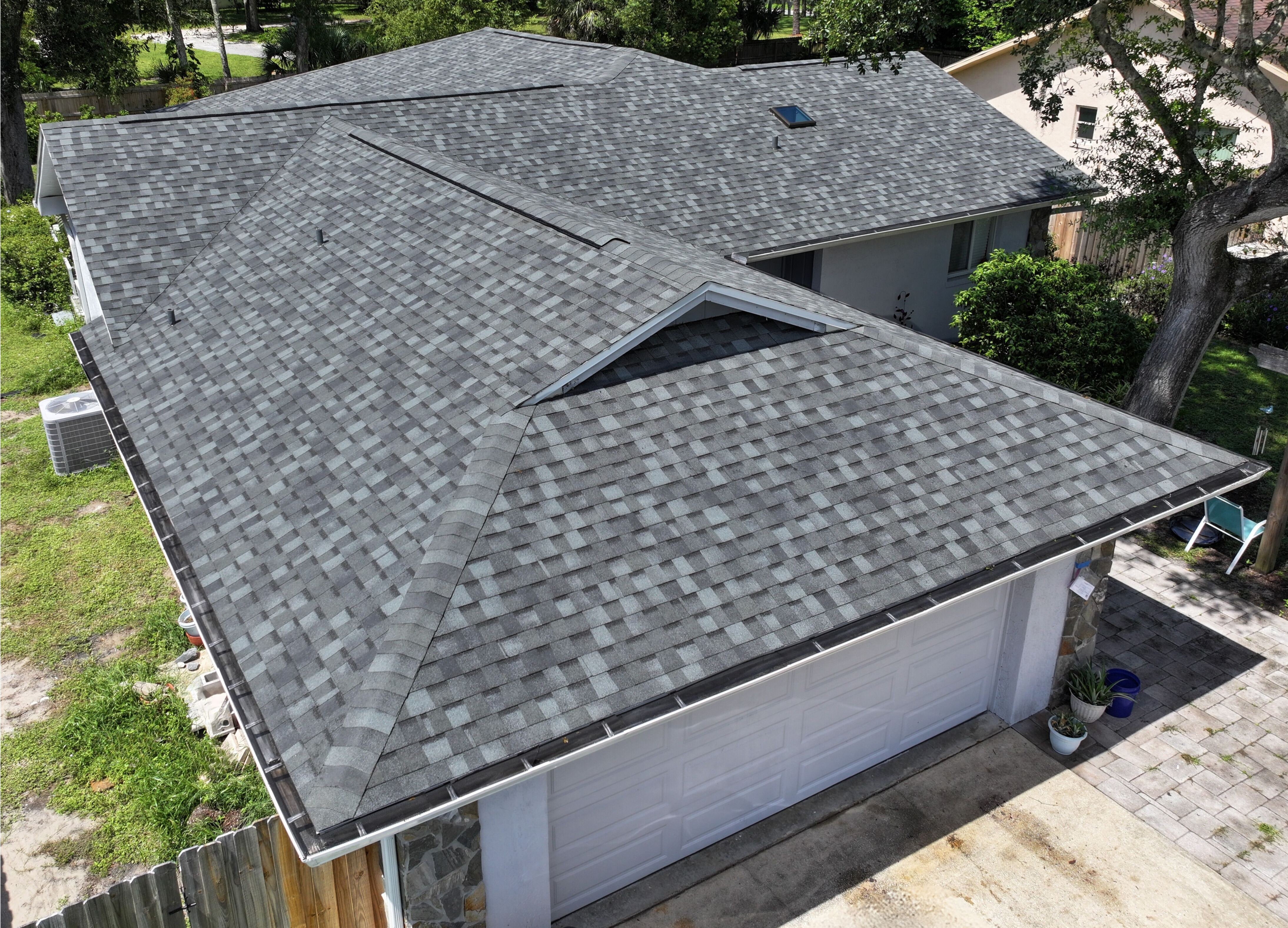 How Long Do Roofs Last in Florida? Atlas Shingles vs. Premier Metal